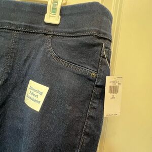 NWT elastic waist jeggings.